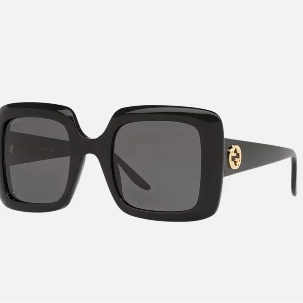 Gucci Oversized Sunglasses - Gucci GG0896S - Picture 3 of 6